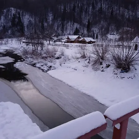 федорчуків гірська хатина 1 Apartmán