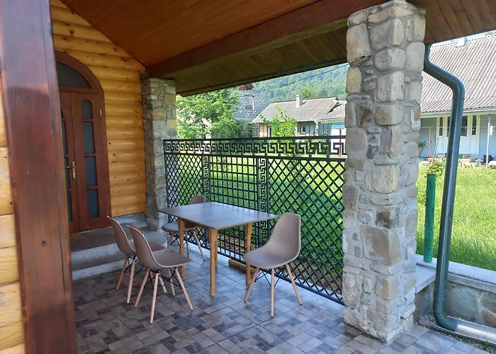 федорчуків гірська хатина 1 Sheshory